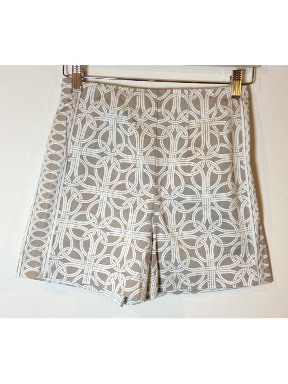 Gretchen Scott Shorts Flat Front High Waist Side Zip Gray White XS